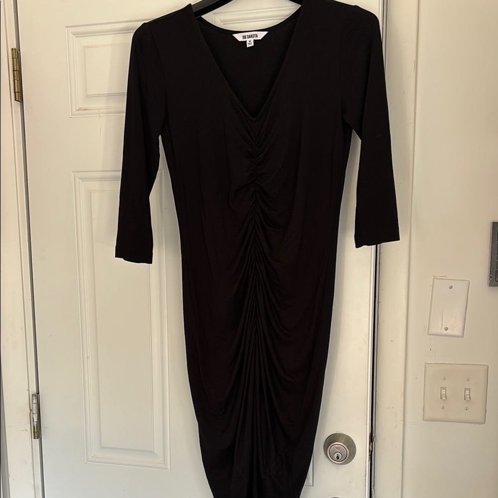 Elegant Black Ruched Dress